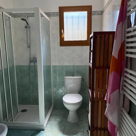 Villa Casarinella For 10 People, Pool Within Walking Distance *