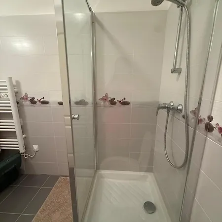 Casarinella For 10 People, Pool Within Walking Distance